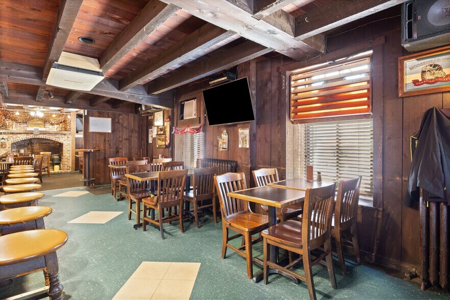 More Photos Of 100 W Maple Ave, Langhorne Restaurant For Sale