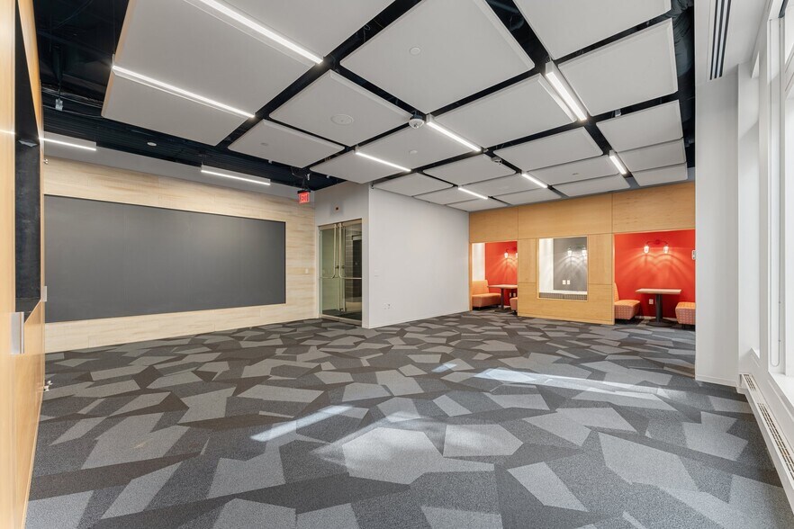 More Photos Of 2000 Duke St, Alexandria Office For Sale