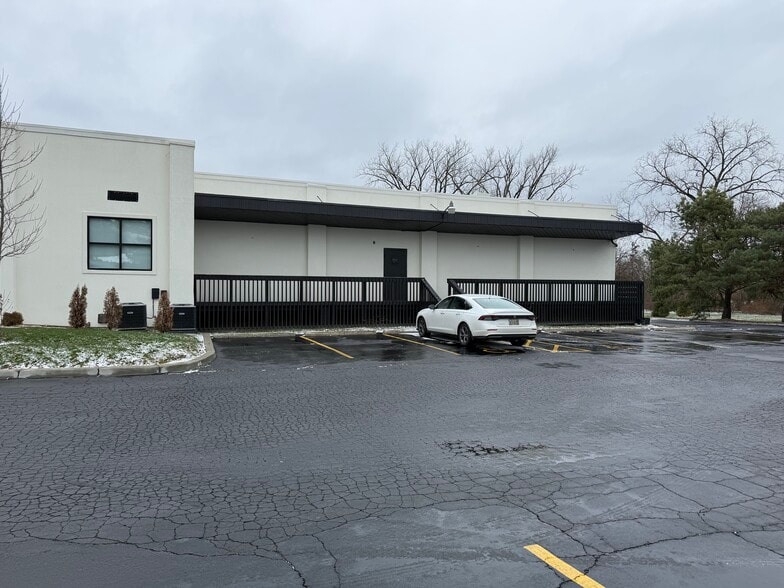 More Photos Of 1922 S Smithville Rd, Dayton Freestanding For Sale