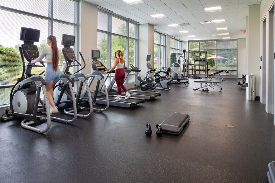 More Photos Of 2303 Dulles Station Blvd, Herndon Office For Sale