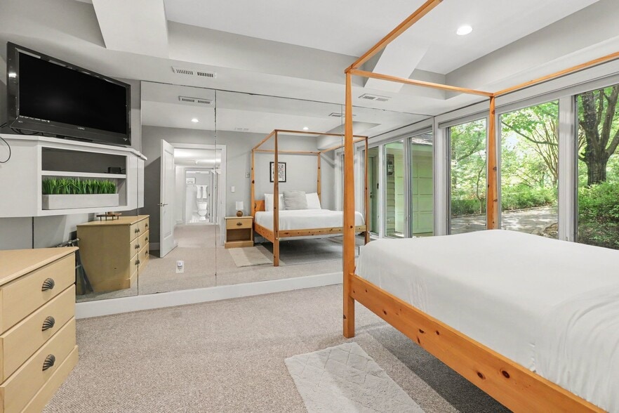 More Photos Of 390 Saddleback Knl, Nellysford Specialty For Sale