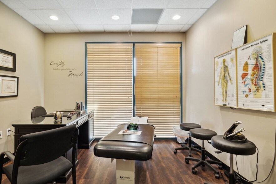 More Photos Of 11111 N Scottsdale Rd, Scottsdale Office For Sale