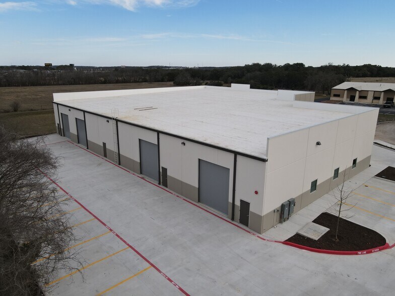 More Photos Of 176 Enterprise Pkwy, Boerne Unknown For Lease