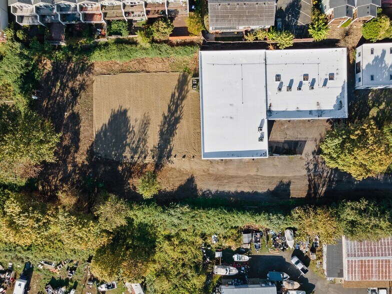 More Photos Of 8223 N Decatur St, Portland Industrial For Sale