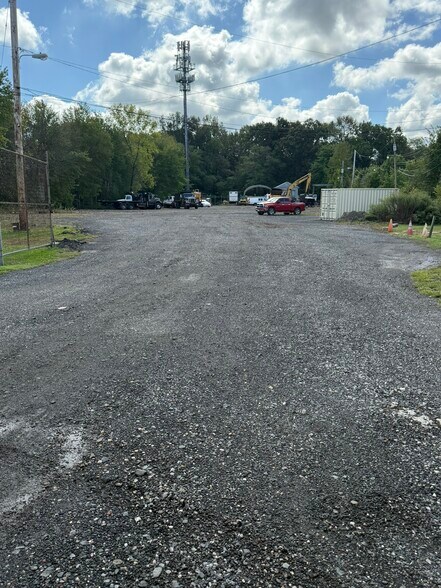 More Photos Of 663 Highway 33, Millstone Township Land For Lease