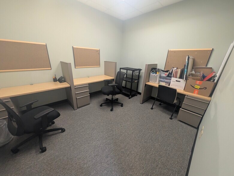 More Photos Of 5155 Pennwood Dr, Indianapolis Office For Sale