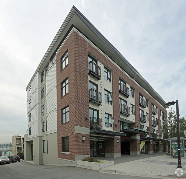 More Photos Of 220-250 Lonsdale Ave, North Vancouver Apartments For Sale
