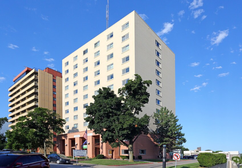 Primary Photo Of 320 N 22nd St, Omaha Apartments For Sale