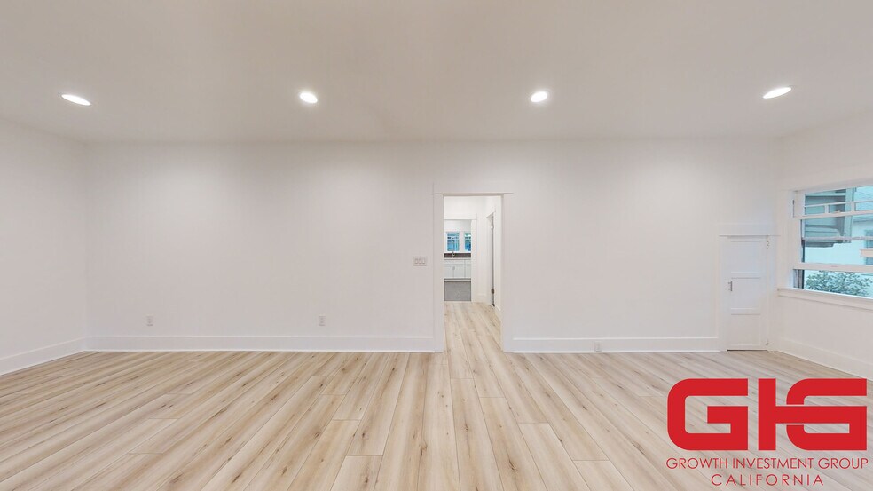 More Photos Of 536 N Madison Ave, Pasadena Apartments For Sale