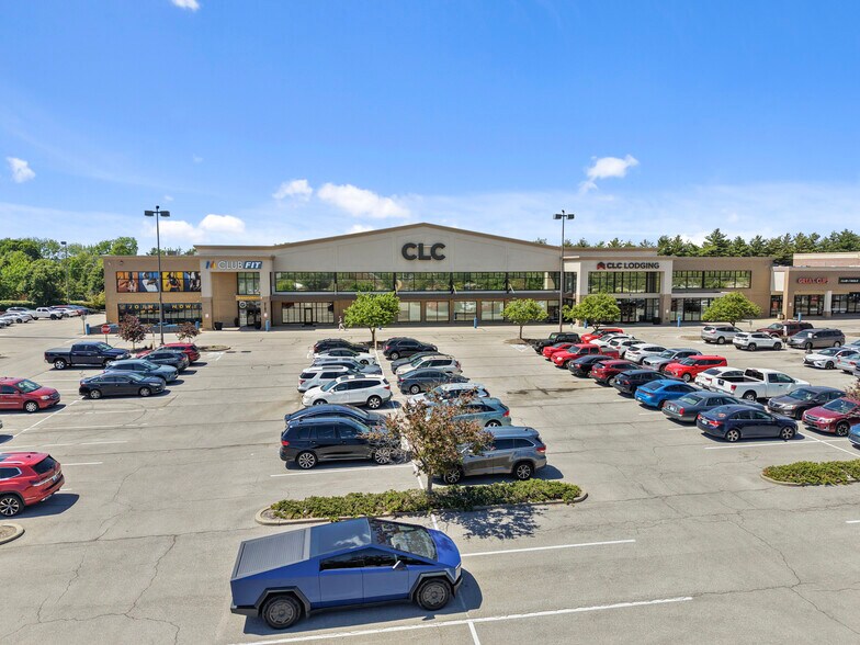 More Photos Of 3199 Beaumont Centre Cir, Lexington Land For Lease