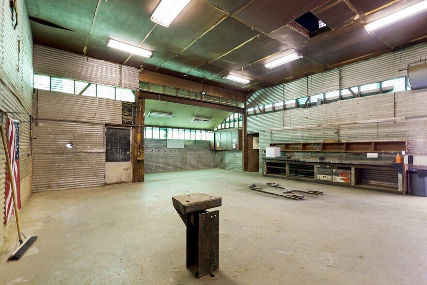 More Photos Of 18795 Jessie Rd, Anderson Distribution For Sale