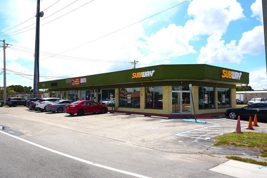 Primary Photo Of 3315 Harbor Blvd, Port Charlotte Storefront For Sale
