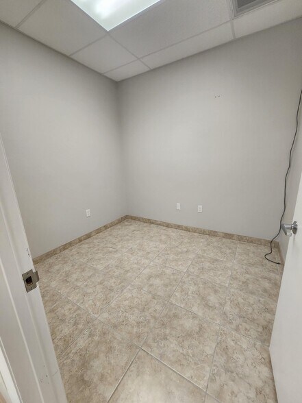 More Photos Of 8359 Stringfellow Rd, Saint James City Medical For Sale