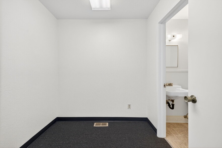 More Photos Of 1144 Sonoma Ave, Santa Rosa Medical For Sale