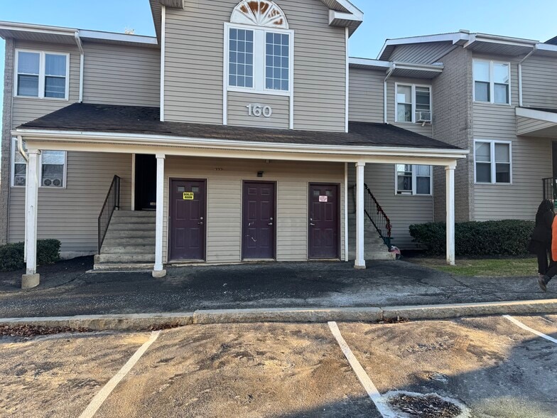More Photos Of Capital Woods, Albany Apartments For Sale