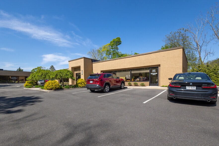 More Photos Of 189 Main Rd, Riverhead Medical For Lease