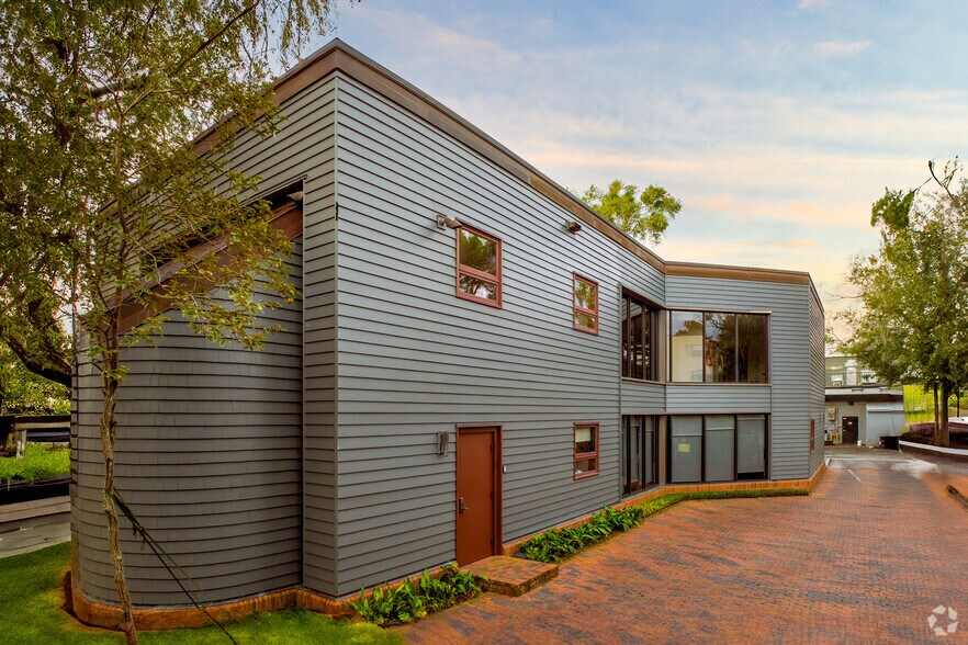 More Photos Of 145 Lincoln Ave, Winter Park Office For Lease