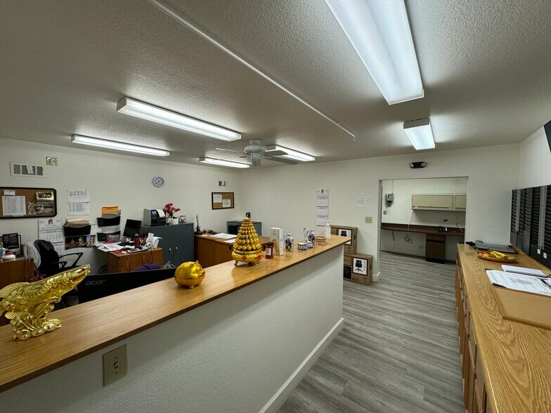 More Photos Of 204 Loranne Ave, Pomona Warehouse For Sale