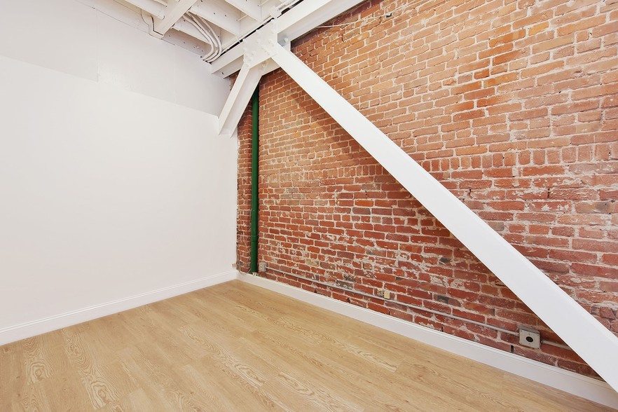 More Photos Of 1242 Market St, San Francisco Loft Creative Space For Lease