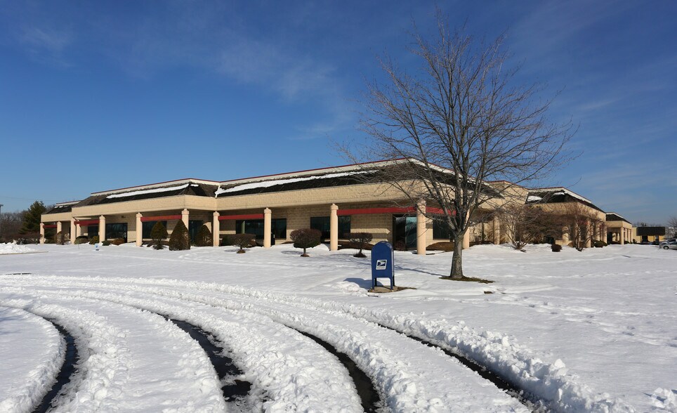 More Photos Of 95 James Way, Southampton Light Distribution For Lease