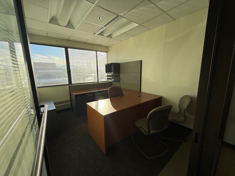 More Photos Of 9170 Jewel Lake Rd, Anchorage Office For Lease