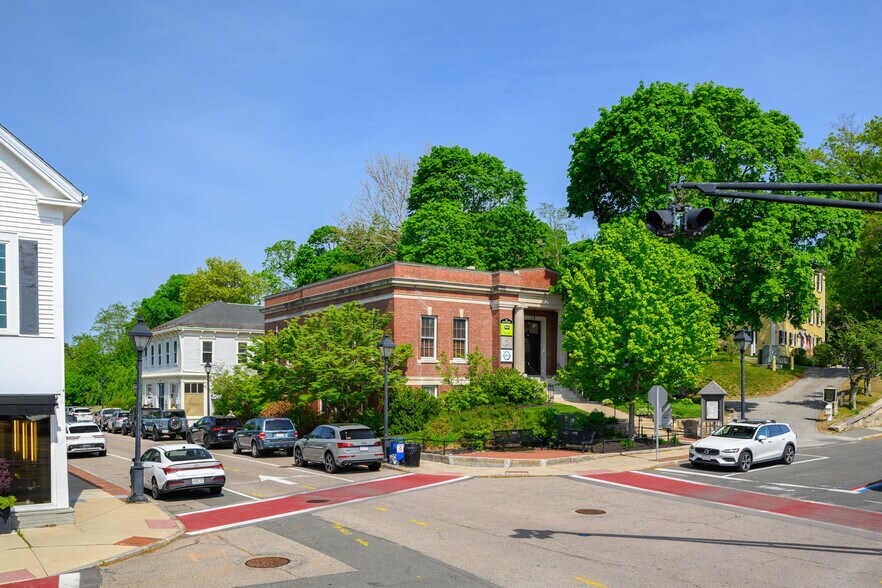 More Photos Of 14 Main St, Hingham Office Residential For Lease