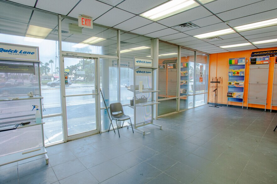 More Photos Of 20390 S Dixie Hwy, Cutler Bay Auto Repair For Lease