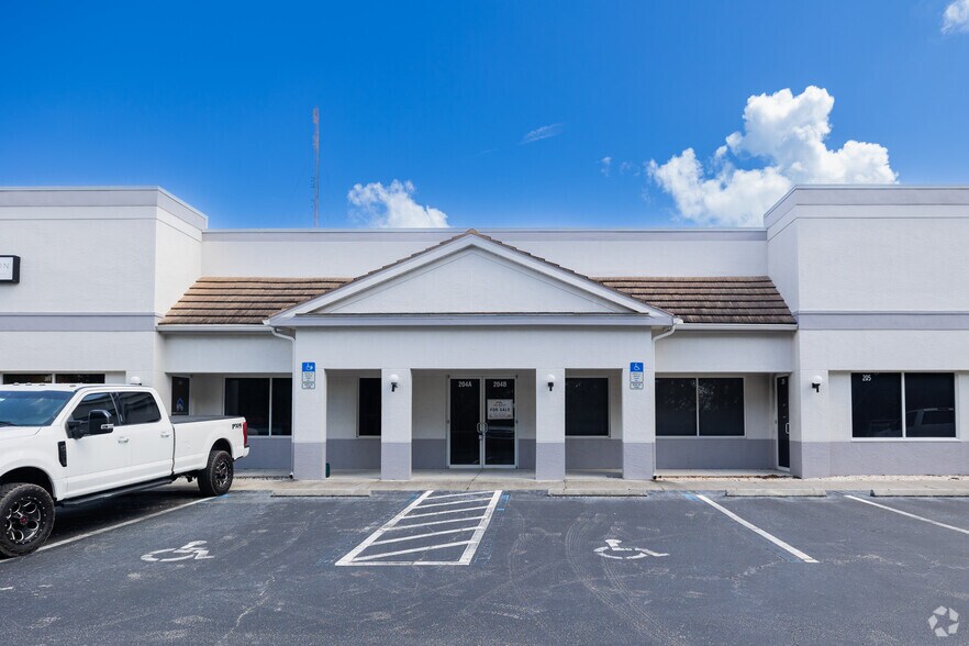 More Photos Of 10801 Sunset Plaza Cir, Fort Myers Industrial For Sale