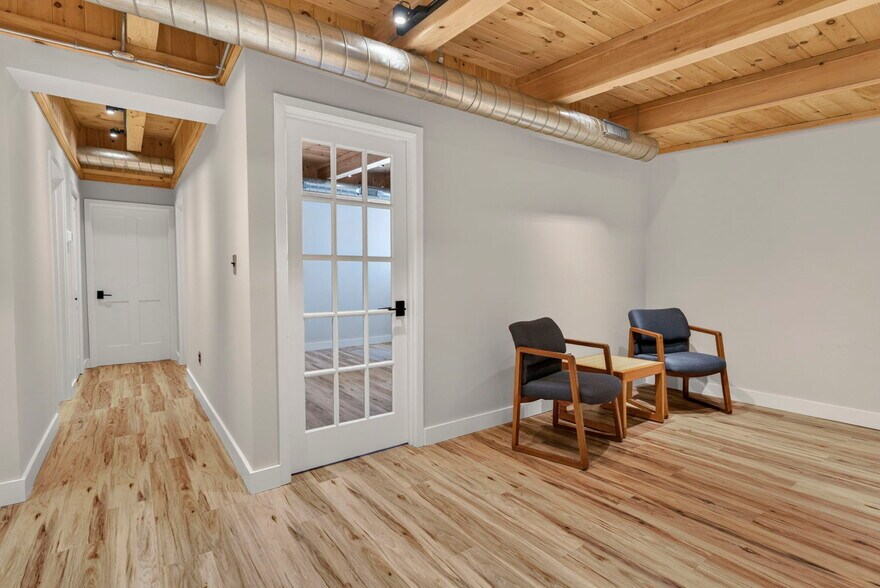 More Photos Of 1 Harris St, Newburyport Medical For Lease