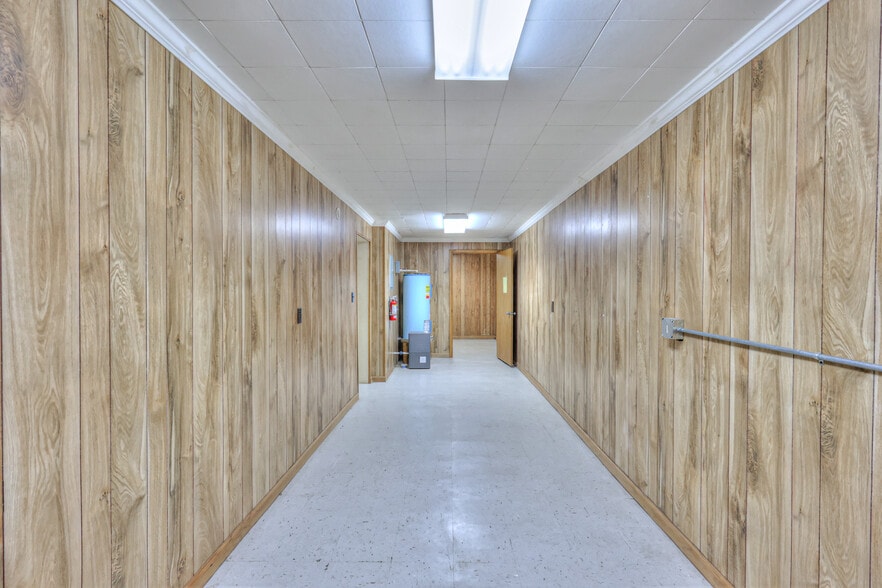 More Photos Of 228 S Military Ave, Lawrenceburg Religious Facility For Sale