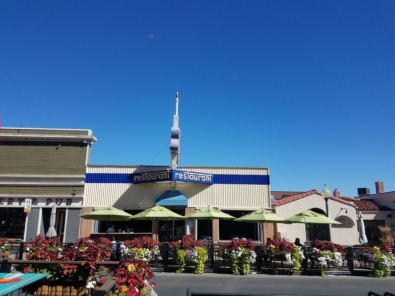 More Photos Of 816 Main St, Louisville Restaurant For Sale