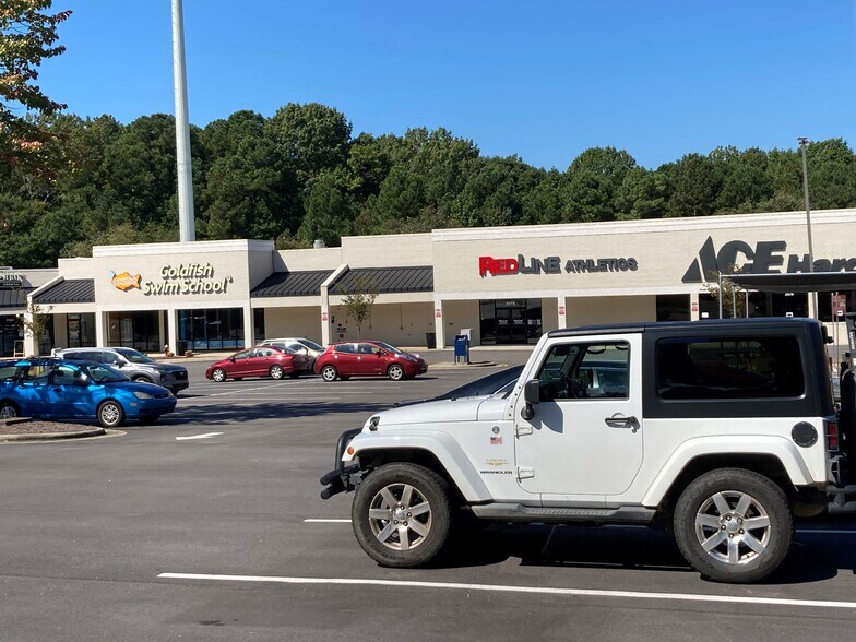 More Photos Of 2968-2990 Kildaire Farm Rd, Cary Storefront For Lease