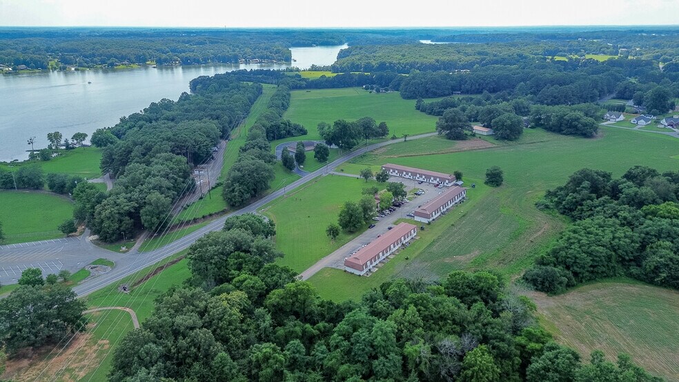 More Photos Of 2000 Old Tullahoma Rd, Winchester Apartments For Sale