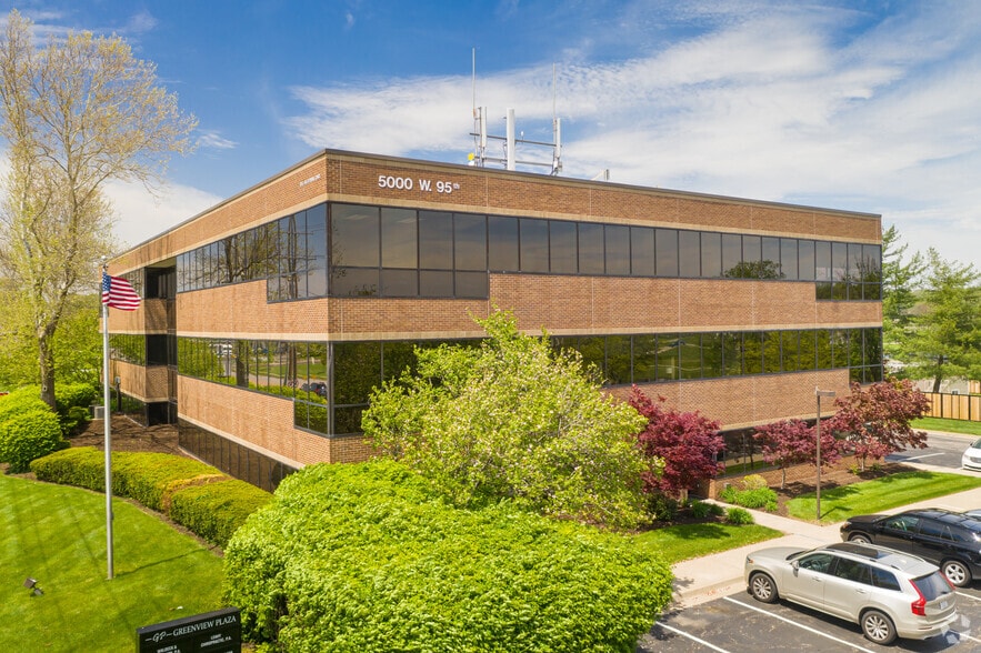 More Photos Of 5000 W 95th St, Prairie Village Office For Lease