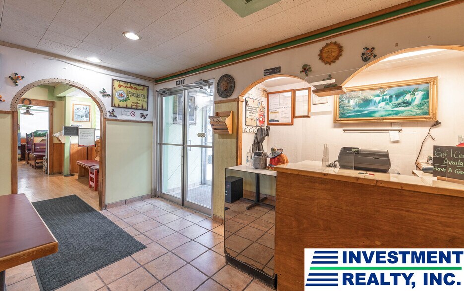More Photos Of 121 Howard Johnson, Rolla Restaurant For Sale