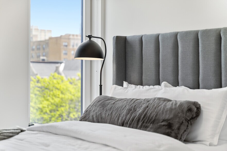 More Photos Of 4600 N Kenmore Ave, Chicago Apartments For Lease