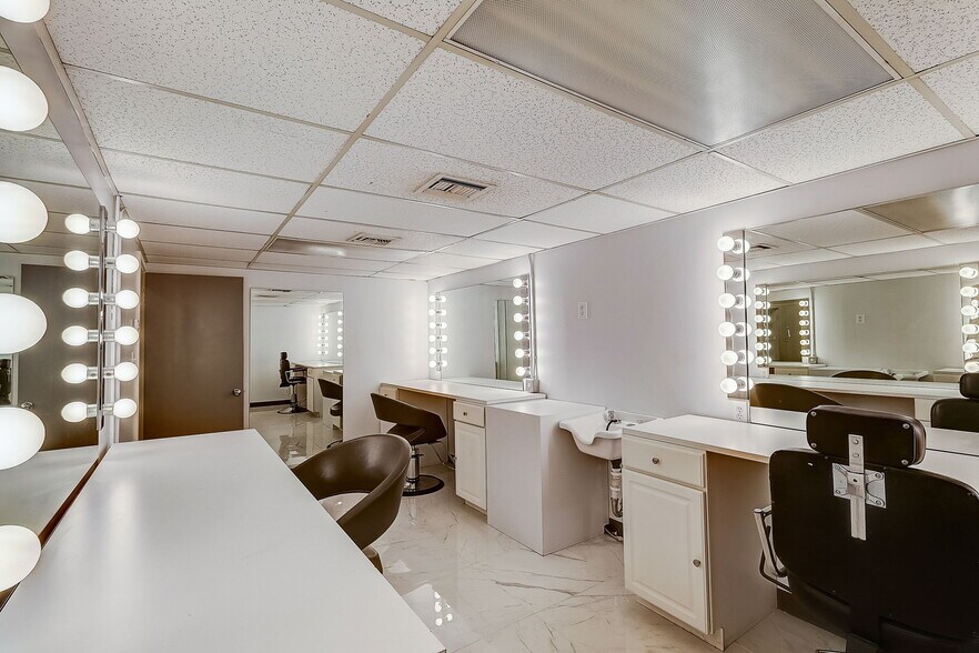 More Photos Of 201 N Occidental Blvd, Los Angeles Movie Radio TVStudio For Lease