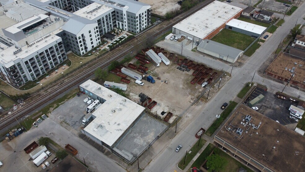 More Photos Of 2102 Center, Houston Land For Sale