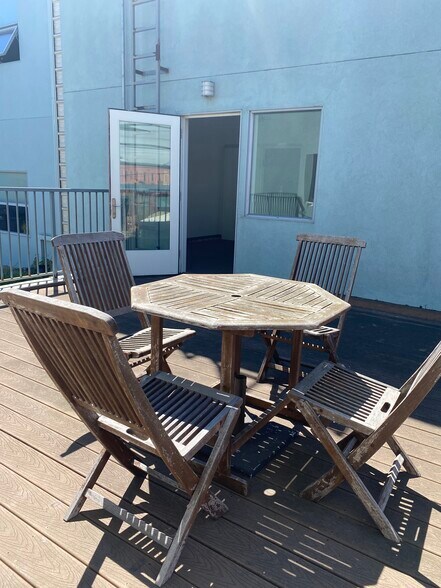 More Photos Of 2831-2849 7th St, Berkeley Office For Sale