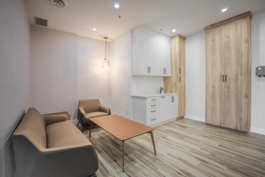 More Photos Of 15315 66 Ave, Surrey Office For Sale