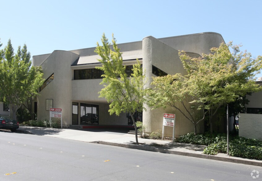 Primary Photo Of 1127 12th St, Modesto Office For Lease