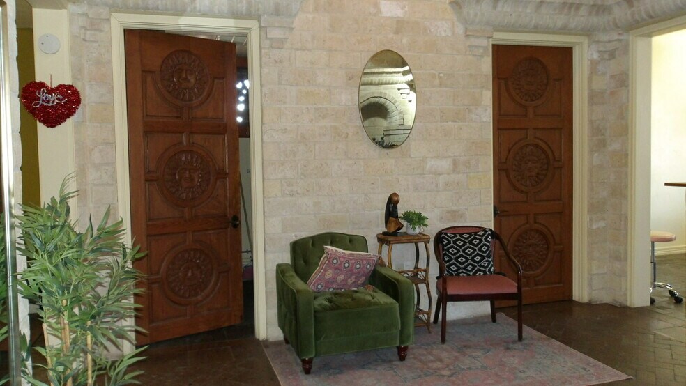 More Photos Of 1906A E Tyler, Harlingen Office For Sale