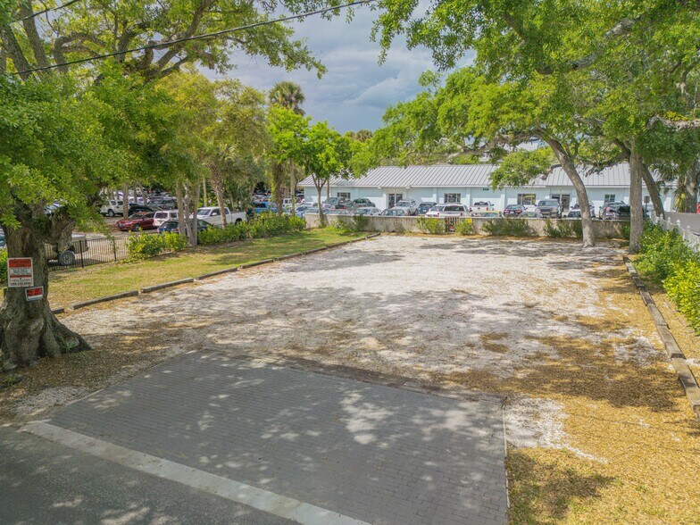 Primary Photo Of 214 Columbus Ave, New Smyrna Beach Land For Sale