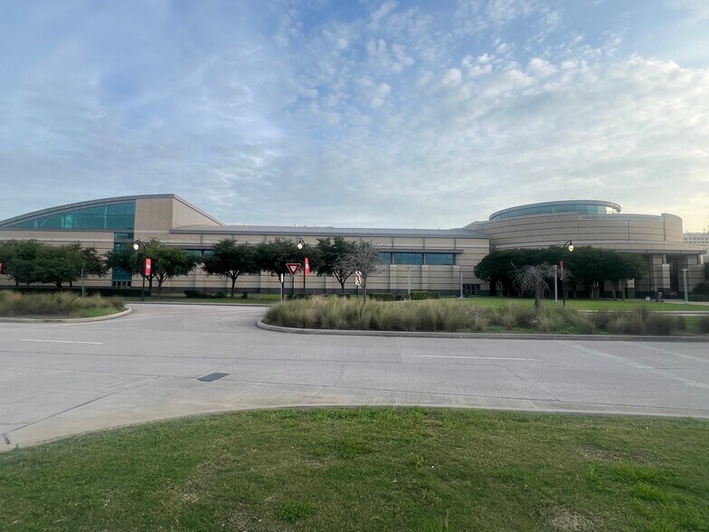 More Photos Of 4835 Martin Luther King Blvd, Houston Fast Food For Lease