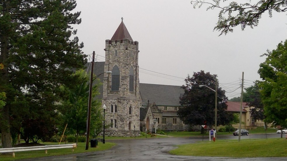 More Photos Of 2 Fall St, Seneca Falls Apartments For Sale
