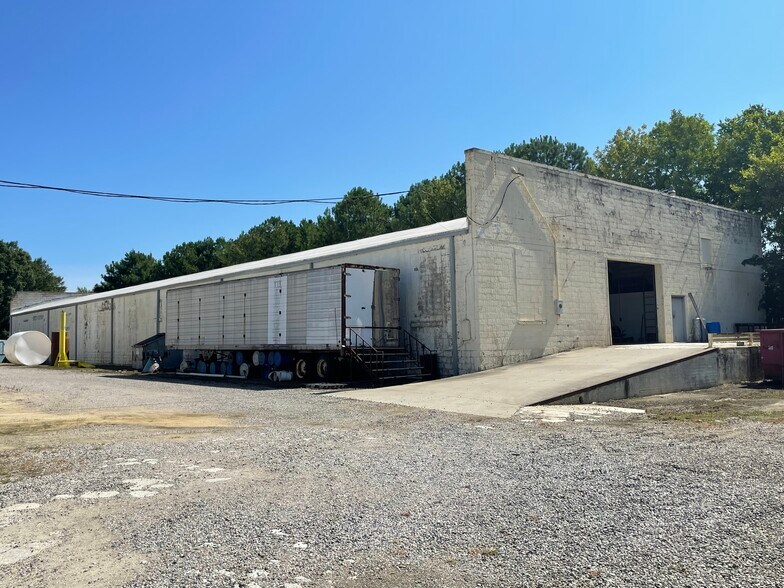 More Photos Of 3209 S Church St, Rocky Mount Warehouse For Sale