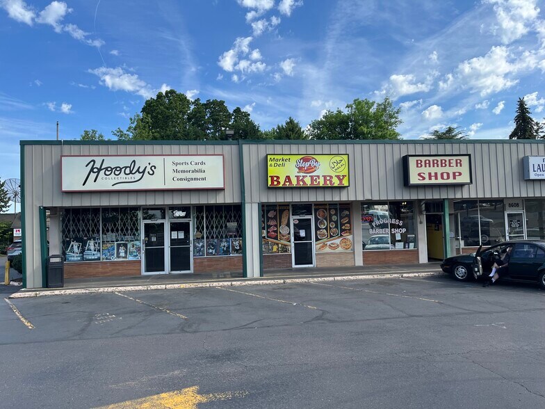 More Photos Of 8602-8624 SW Hall Blvd, Beaverton Unknown For Lease