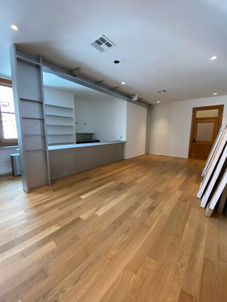 More Photos Of 5601 N Figueroa St, Los Angeles Loft Creative Space For Lease