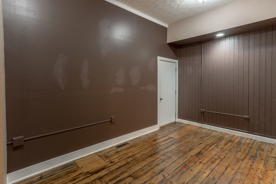 More Photos Of 149-155 S Main St, Leslie Storefront Retail Residential For Sale