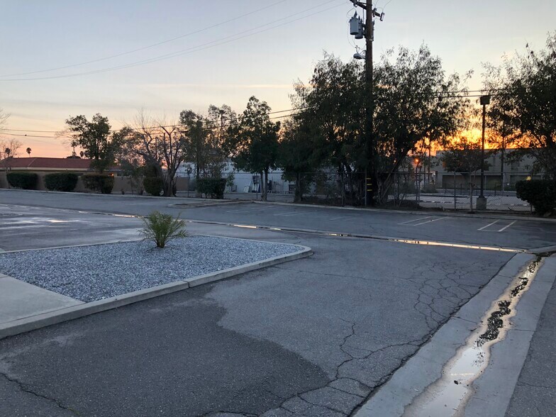 More Photos Of 1779 E Florida Ave, Hemet Office For Lease